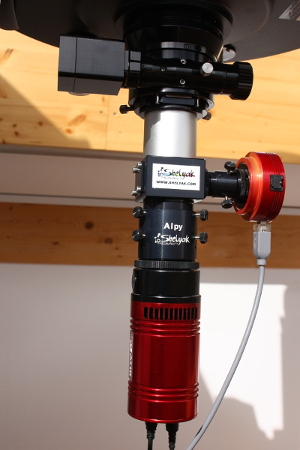 Alpy600 und Nachführmodul am Teleskop mit Aufnahme- und Guiding-Kamera