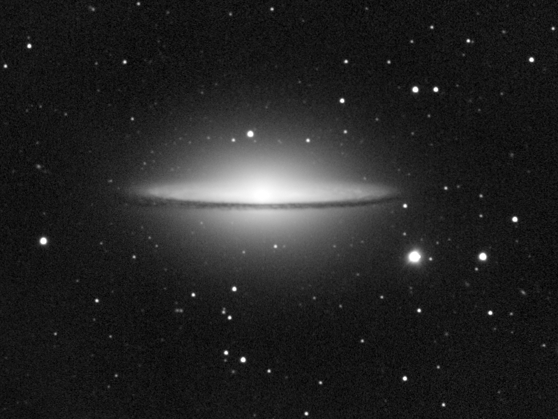 Galaxie M 104 in Vir