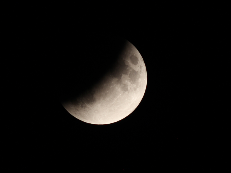 Mofi 22:49 MESZ, ISO 100, 1/50s