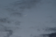 Schmale Mondsichel in der Abendd&auml;mmerung, 20.03.2026
