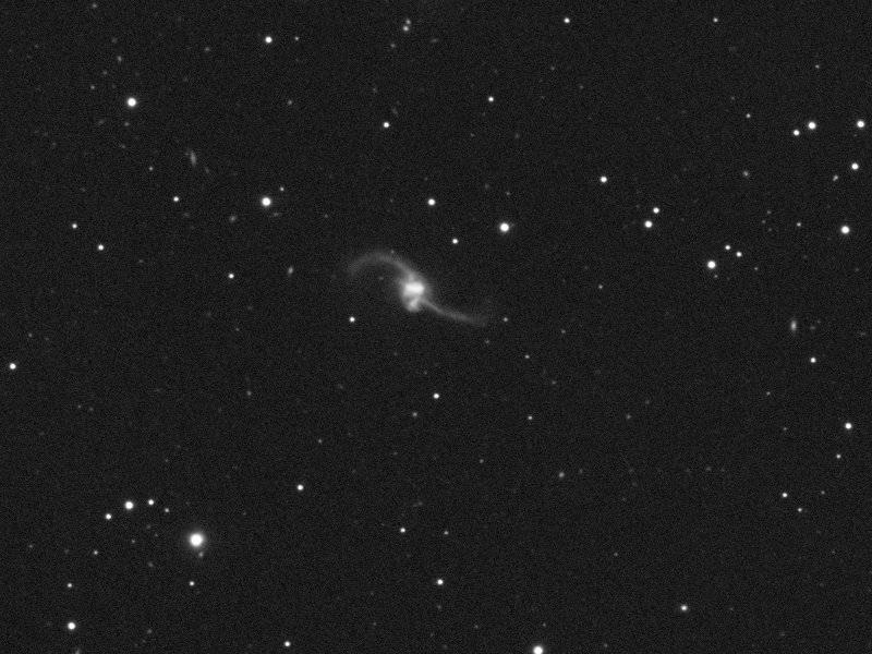 Verschmelzende Doppelgalaxie NGC 2623 in Cnc