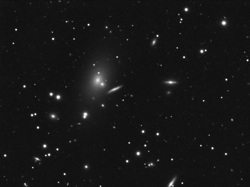Galaxienhaufen Abell 779 (NGC 2832, 2831, 2830, 2834, 2825, 2826) in Lyn