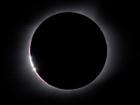 Baily's Beads short before totality C2 - 1 s